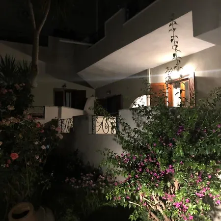 Ivana & Qpe & Apartment Kallithea (Chalkidiki)